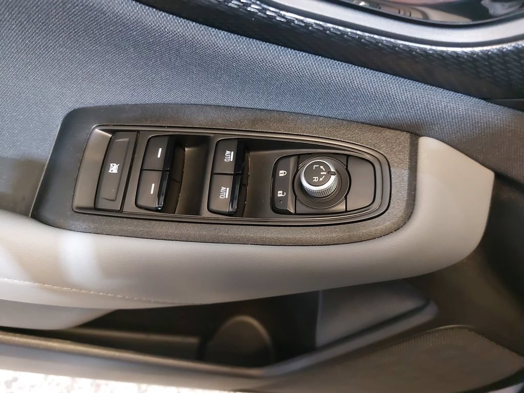 Used 2024 Subaru Outback Premium AWD/4WD image 29
