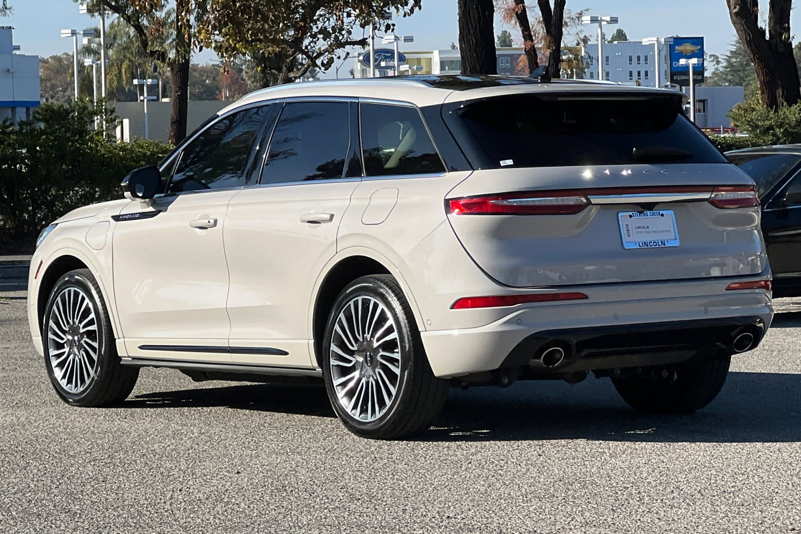 Certified 2022 Lincoln Corsair Grand Touring w/ Elements Technology Bundle image 6