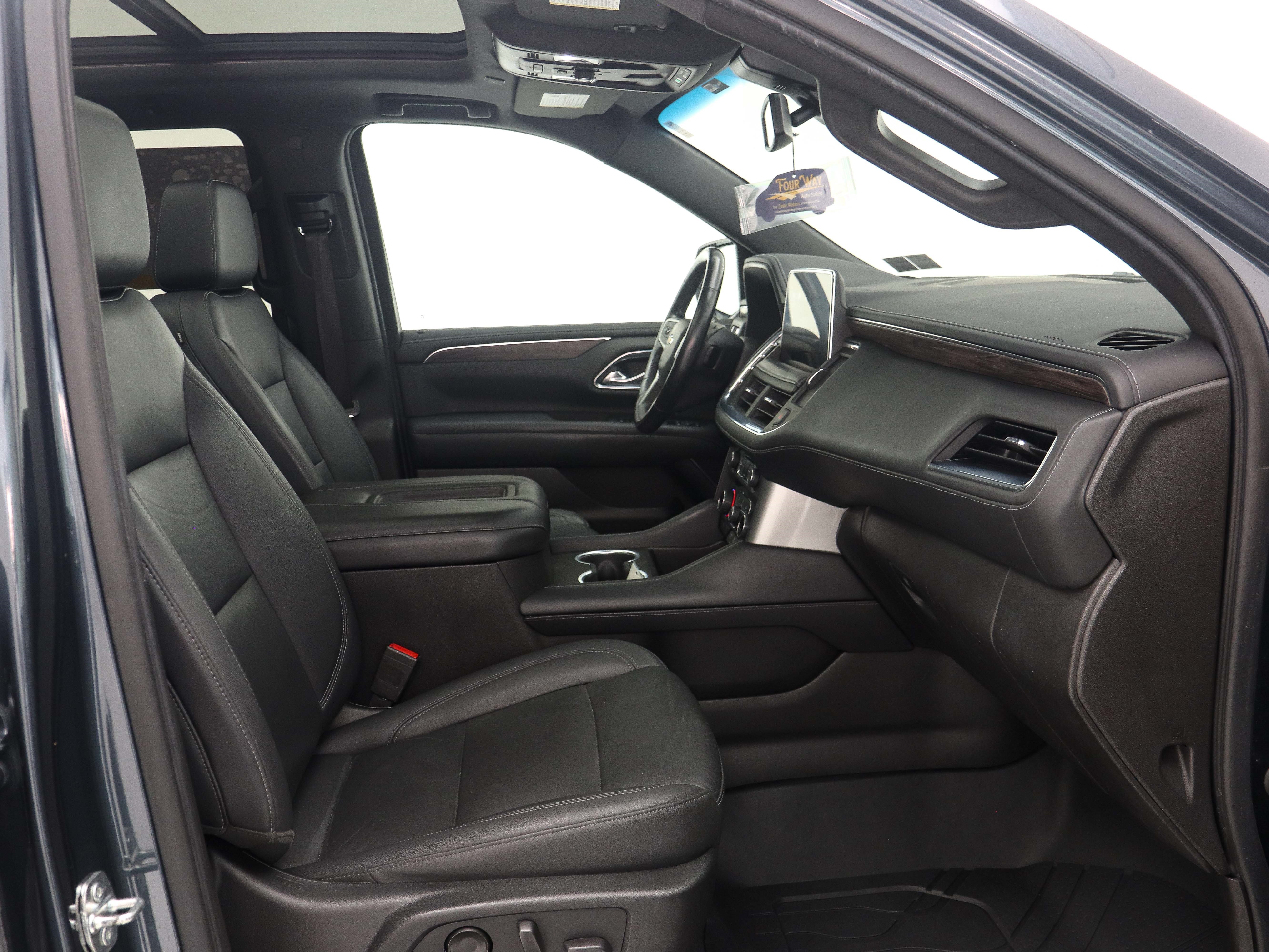 Used 2021 Chevrolet Suburban LT w/ LT Signature Package AWD/4WD image 20