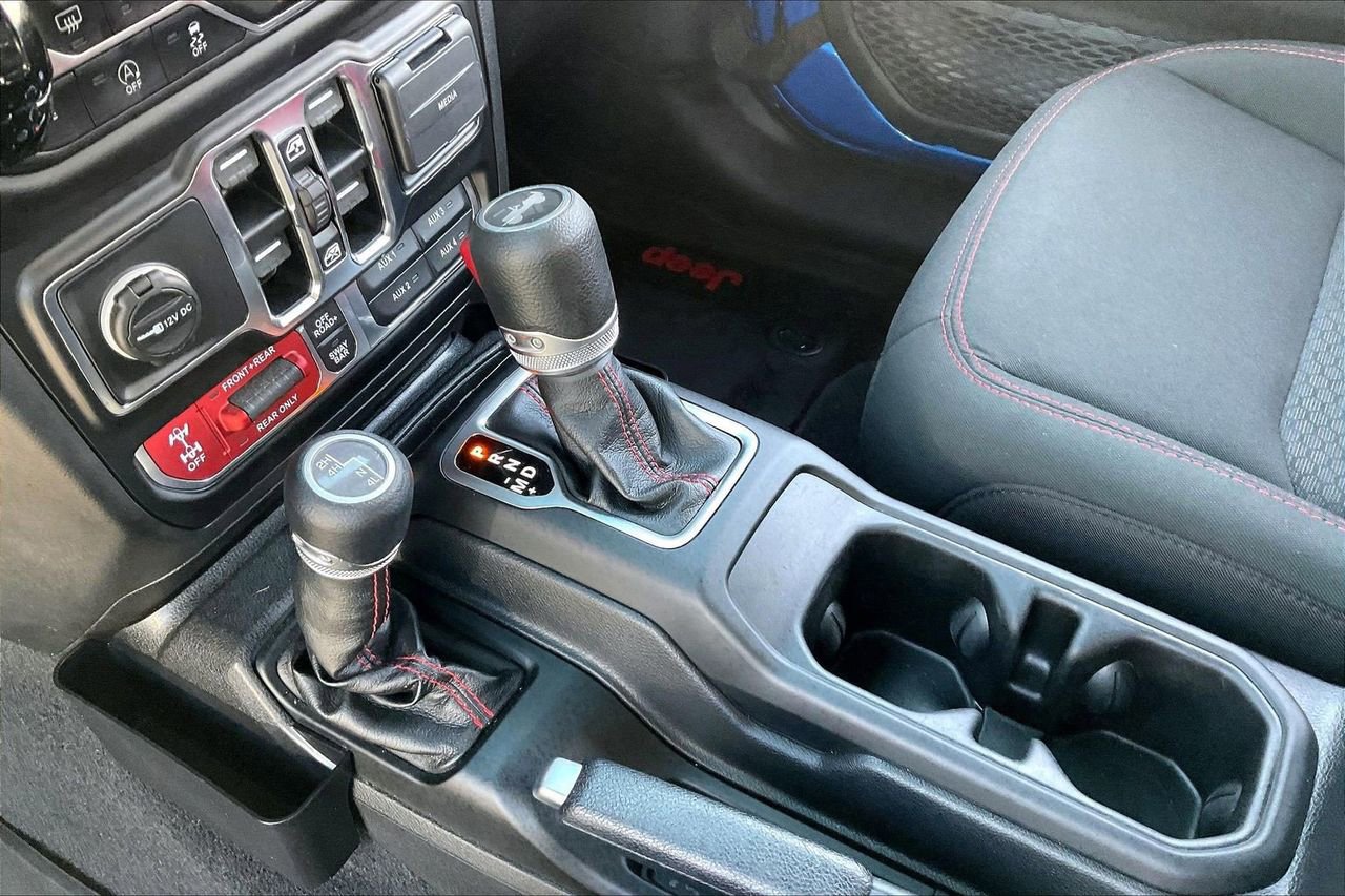 Certified 2021 Jeep Wrangler Unlimited Rubicon w/ Xtreme Recon 35" Tire Package image 31