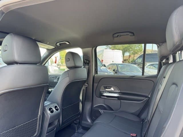 New 2025 Mercedes-Benz GLB 250 image 13