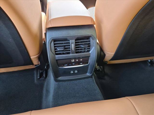 Certified 2026 BMW 330i Sedan w/ Premium Package RWD image 17
