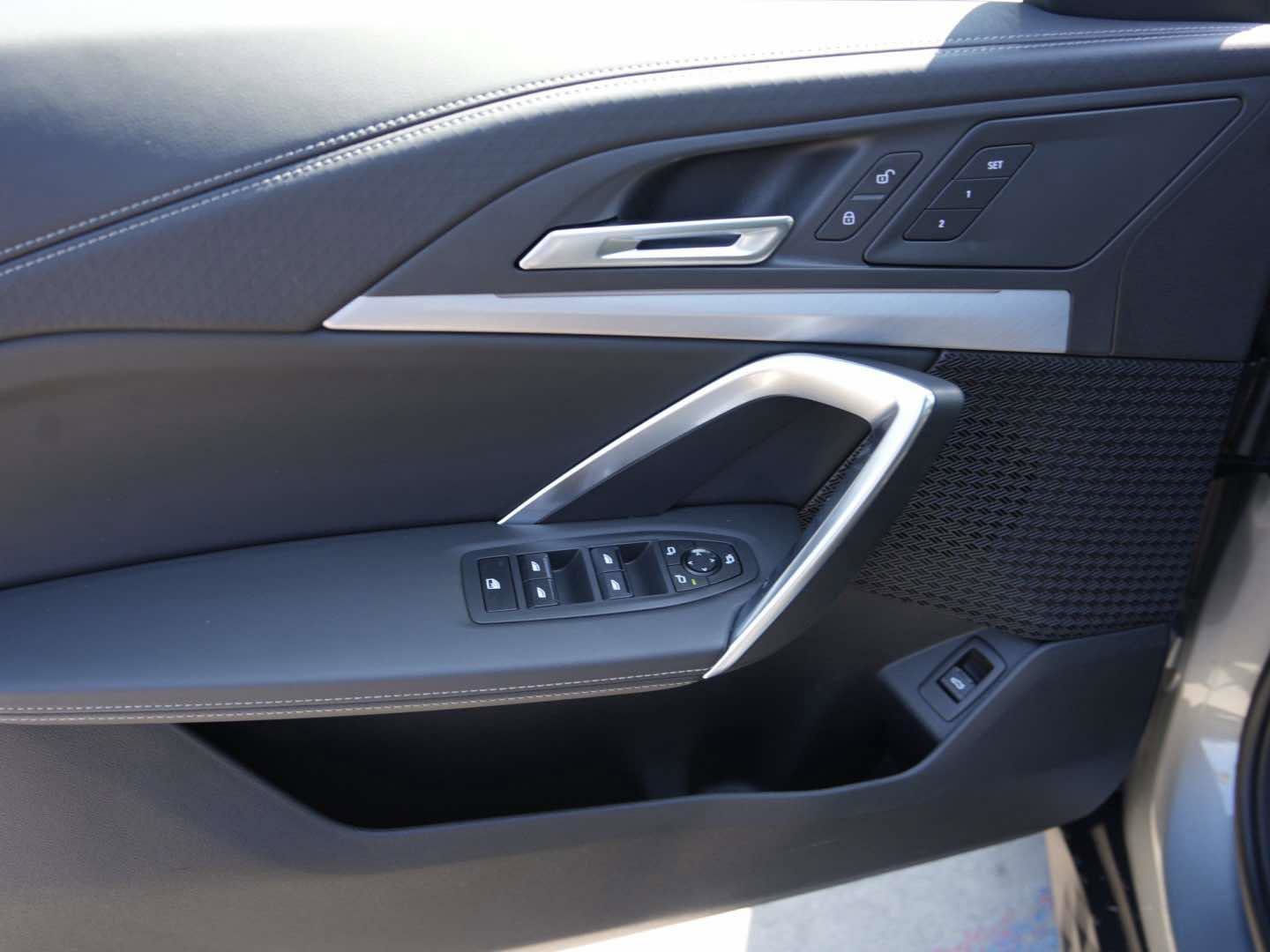 Used 2026 BMW X2 xDrive28i image 14