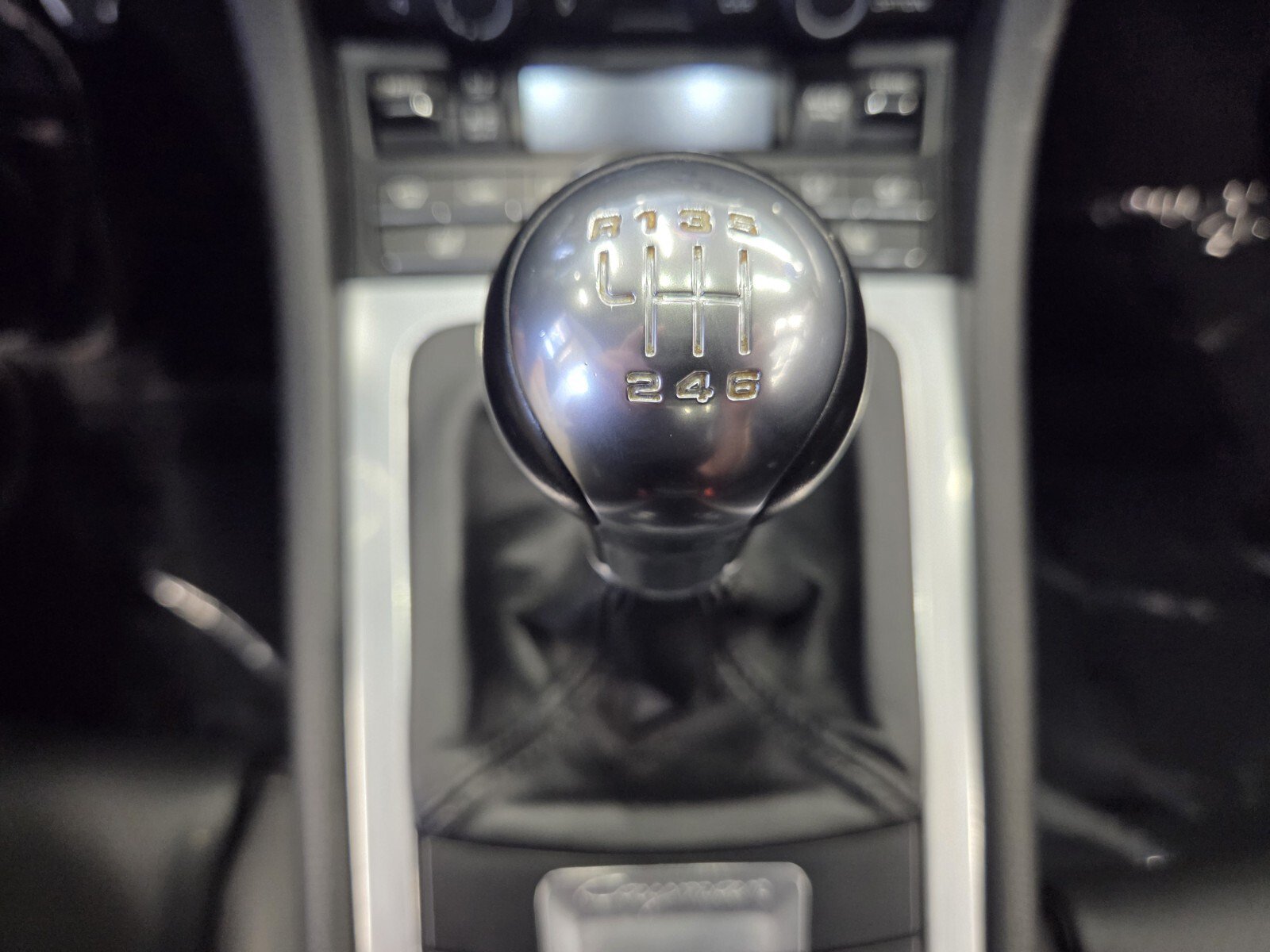 Used 2016 Porsche Cayman RWD image 18