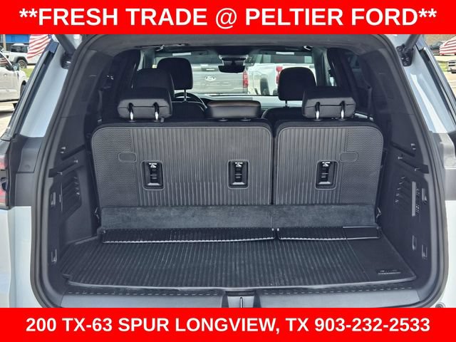 Used 2026 GMC Acadia Denali Ultimate w/ LPO, Floor Liner Package AWD/4WD image 8