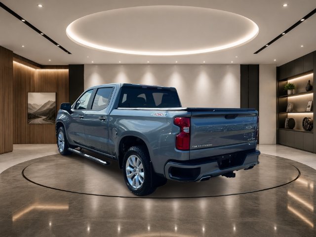 Used 2020 Chevrolet Silverado 1500 Custom w/ Custom Value Package AWD/4WD image 5