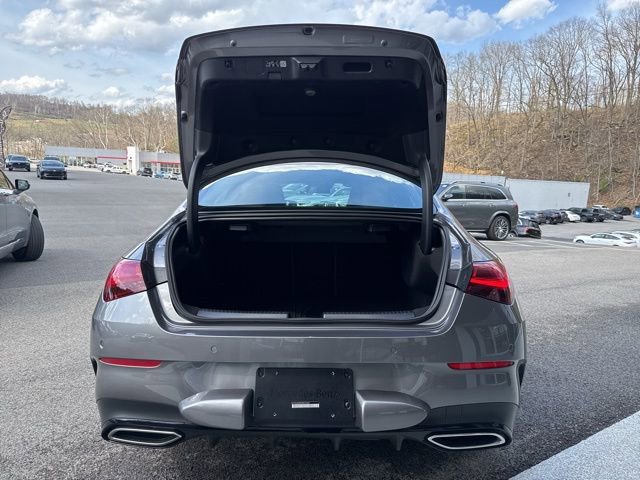 Used 2025 Mercedes-Benz CLA 250 4MATIC image 9