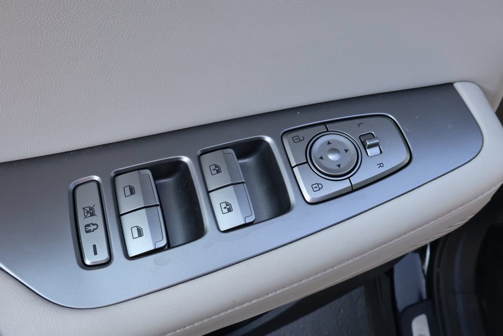 Used 2023 Hyundai Palisade Limited AWD/4WD image 13