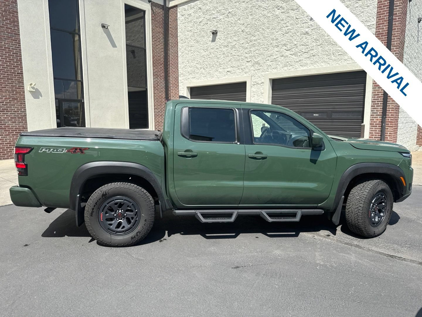Used 2026 Nissan Frontier PRO-4X w/ Pro-4x Convenience Package AWD/4WD image 8