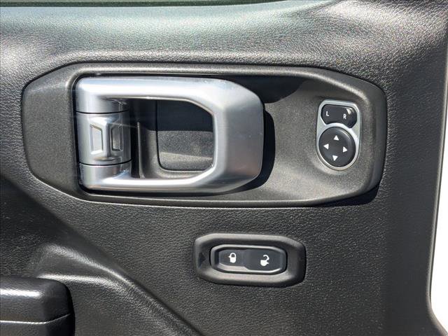 Used 2019 Jeep Wrangler Unlimited Rubicon AWD/4WD image 13