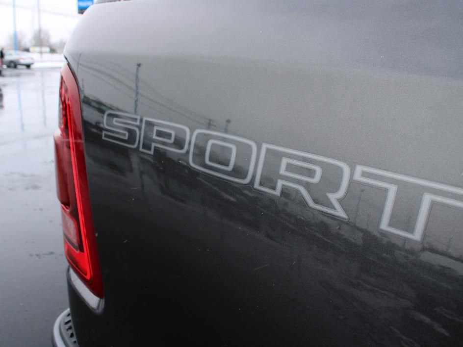 Used 2022 RAM 1500 Laramie w/ Sport Appearance Package image 10