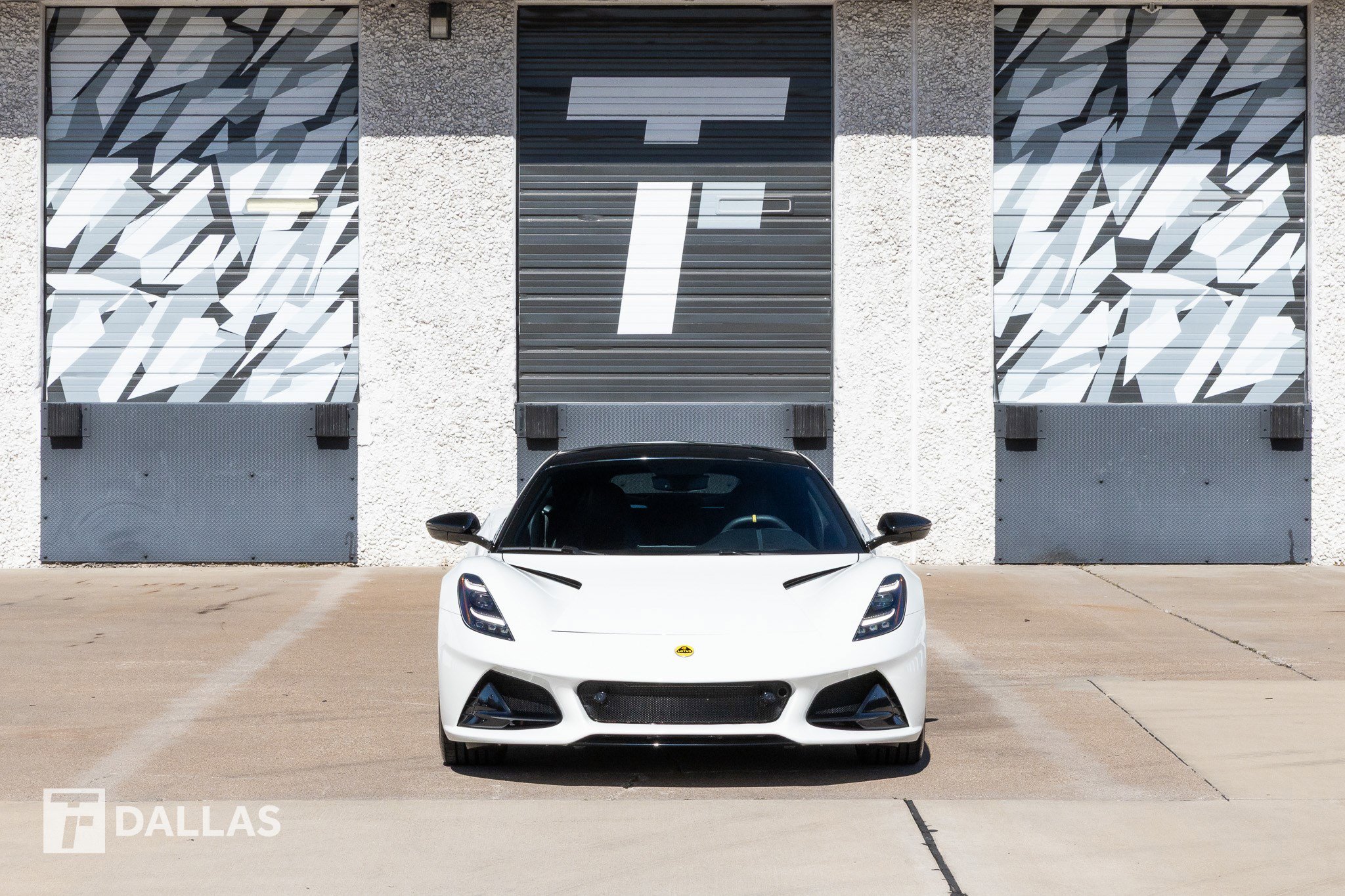 Used 2024 Lotus Emira First Edition image 3