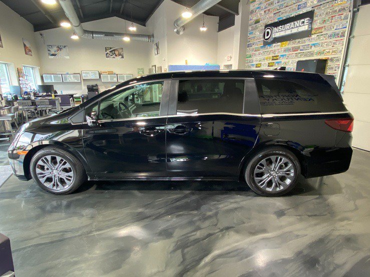 Used 2025 Honda Odyssey Touring image 4