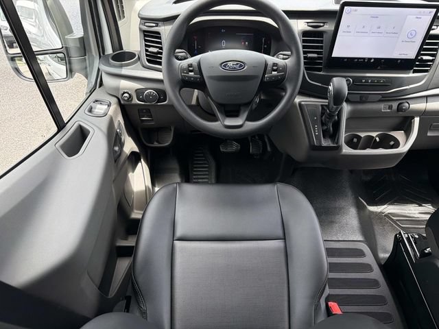 New 2026 Ford Transit 250 148 Medium Roof RWD image 32