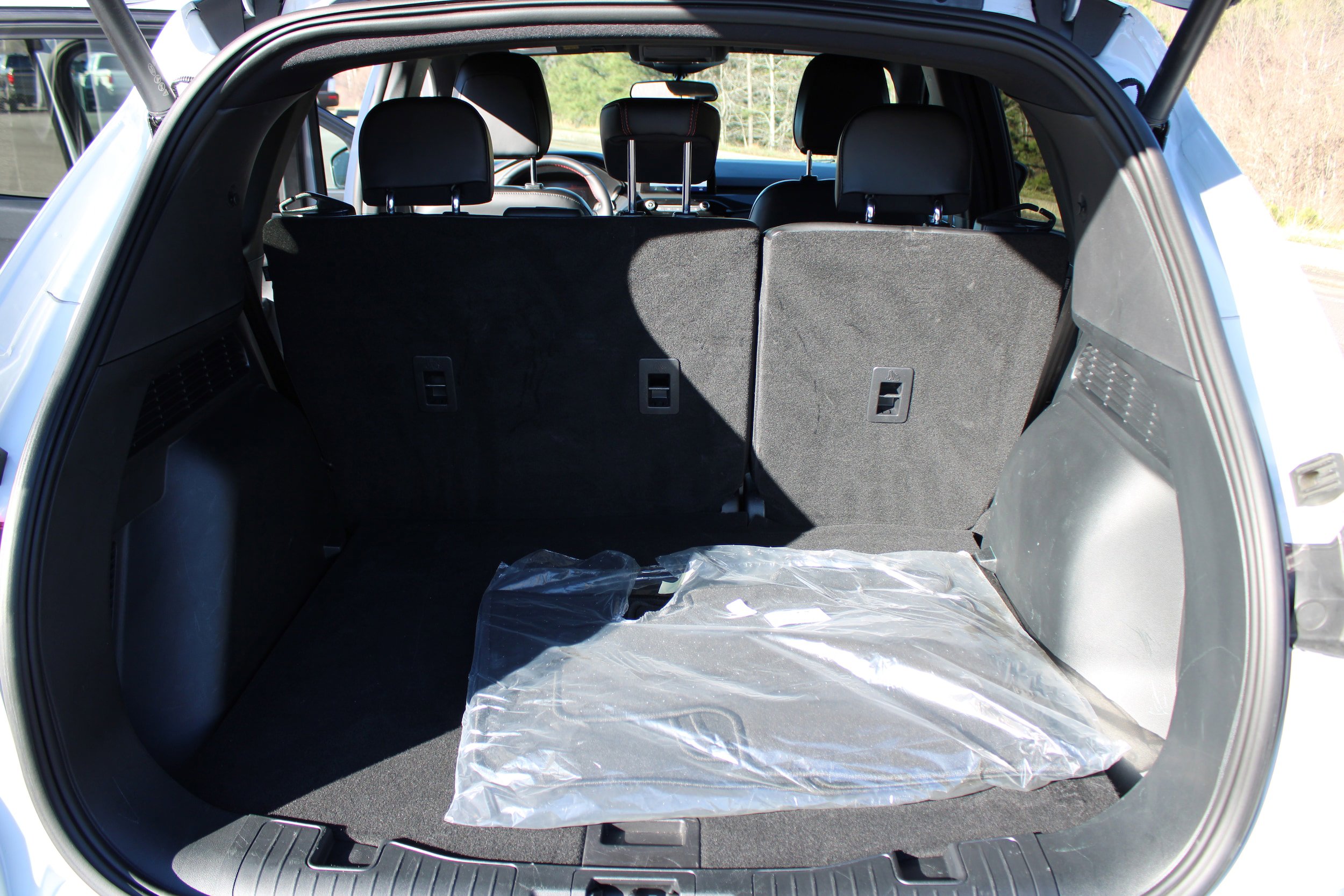 Used 2025 Ford Escape ST-Line Elite w/ Class II Trailer Tow Package image 15