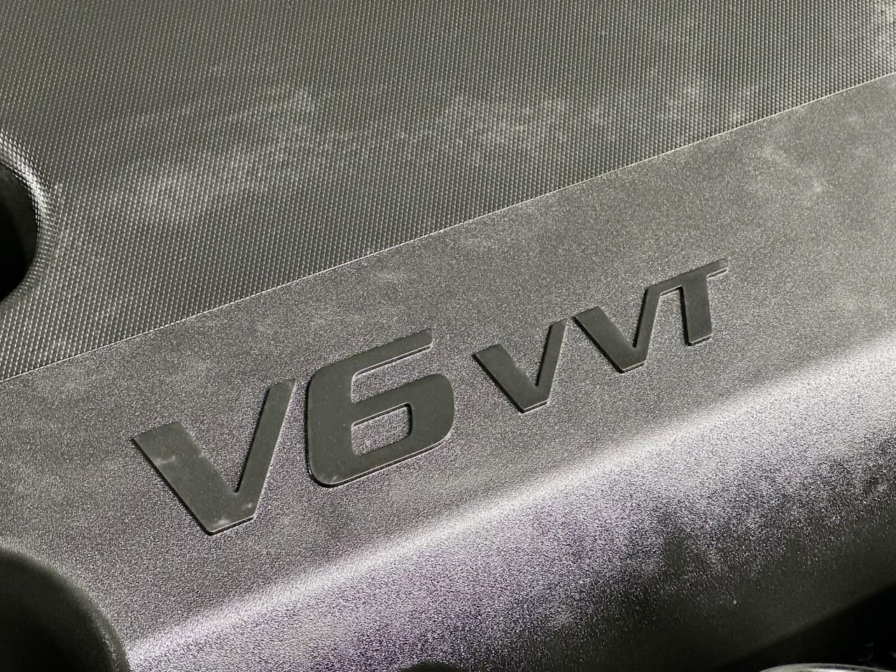 Used 2023 Chevrolet Traverse LS image 22