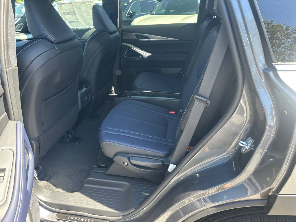 New 2027 INFINITI QX60 Sport w/ Dark Cargo Package AWD/4WD image 17