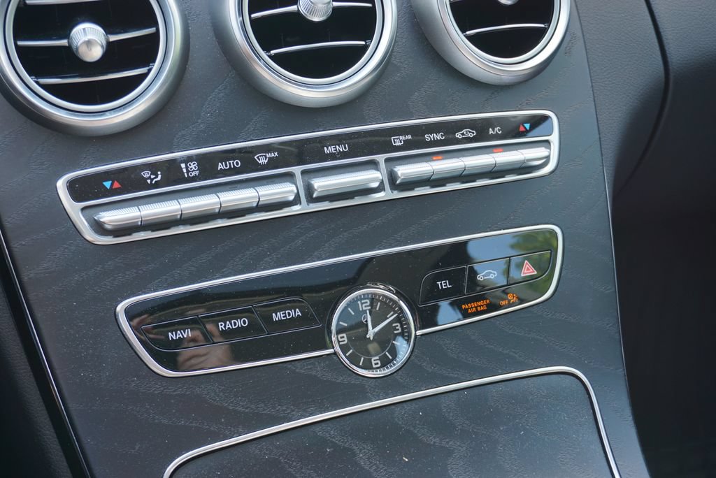 Used 2019 Mercedes-Benz C 300 Sedan image 20