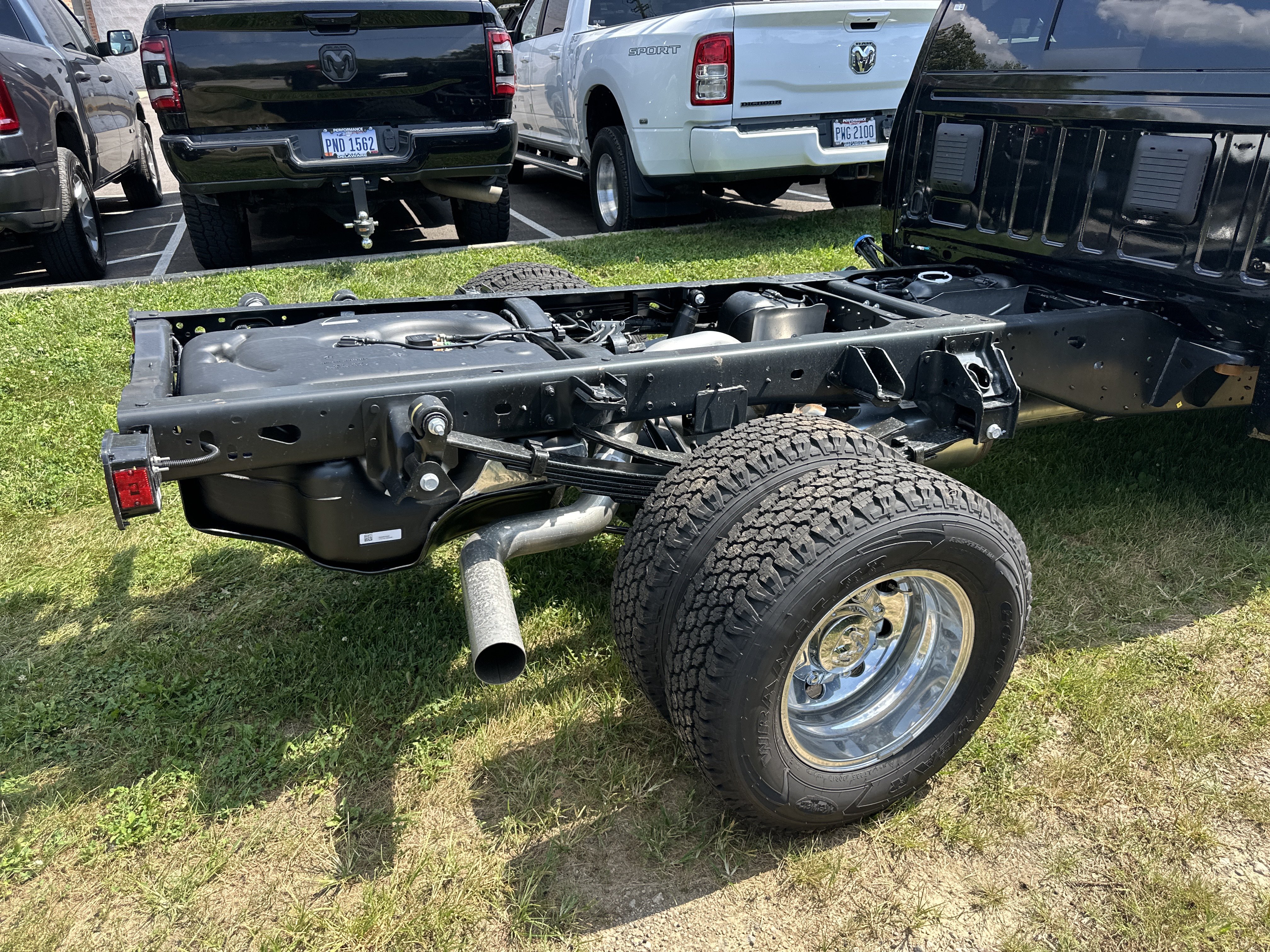 New 2027 RAM 3500 Big Horn w/ Laramie Trim Package AWD/4WD image 20