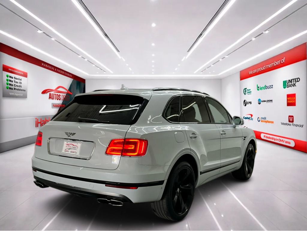 Used 2019 Bentley Bentayga image 8