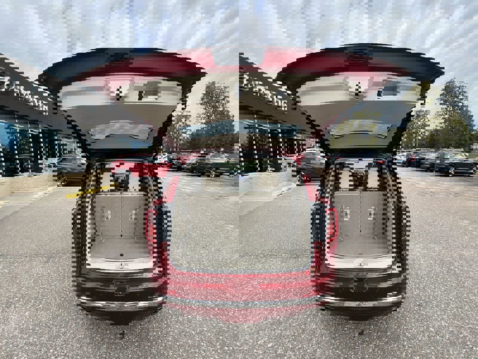 Used 2023 GMC Acadia Denali w/ Denali Ultimate Package image 27