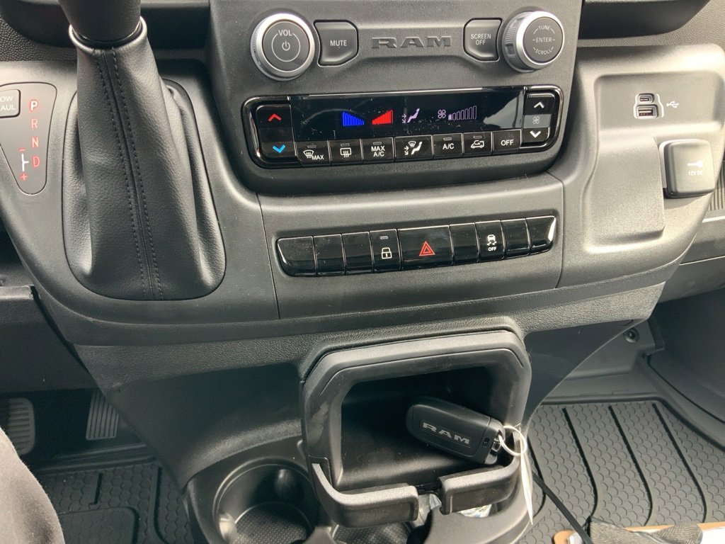 New 2026 RAM ProMaster 3500 w/ Crew Van Package image 29