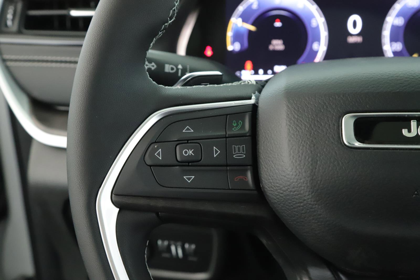 New 2026 Jeep Grand Cherokee Limited w/ Limited Altitude Package image 8