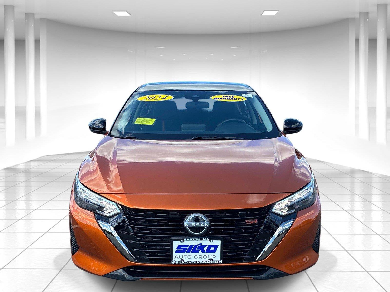 Used 2024 Nissan Sentra SR FWD image 2