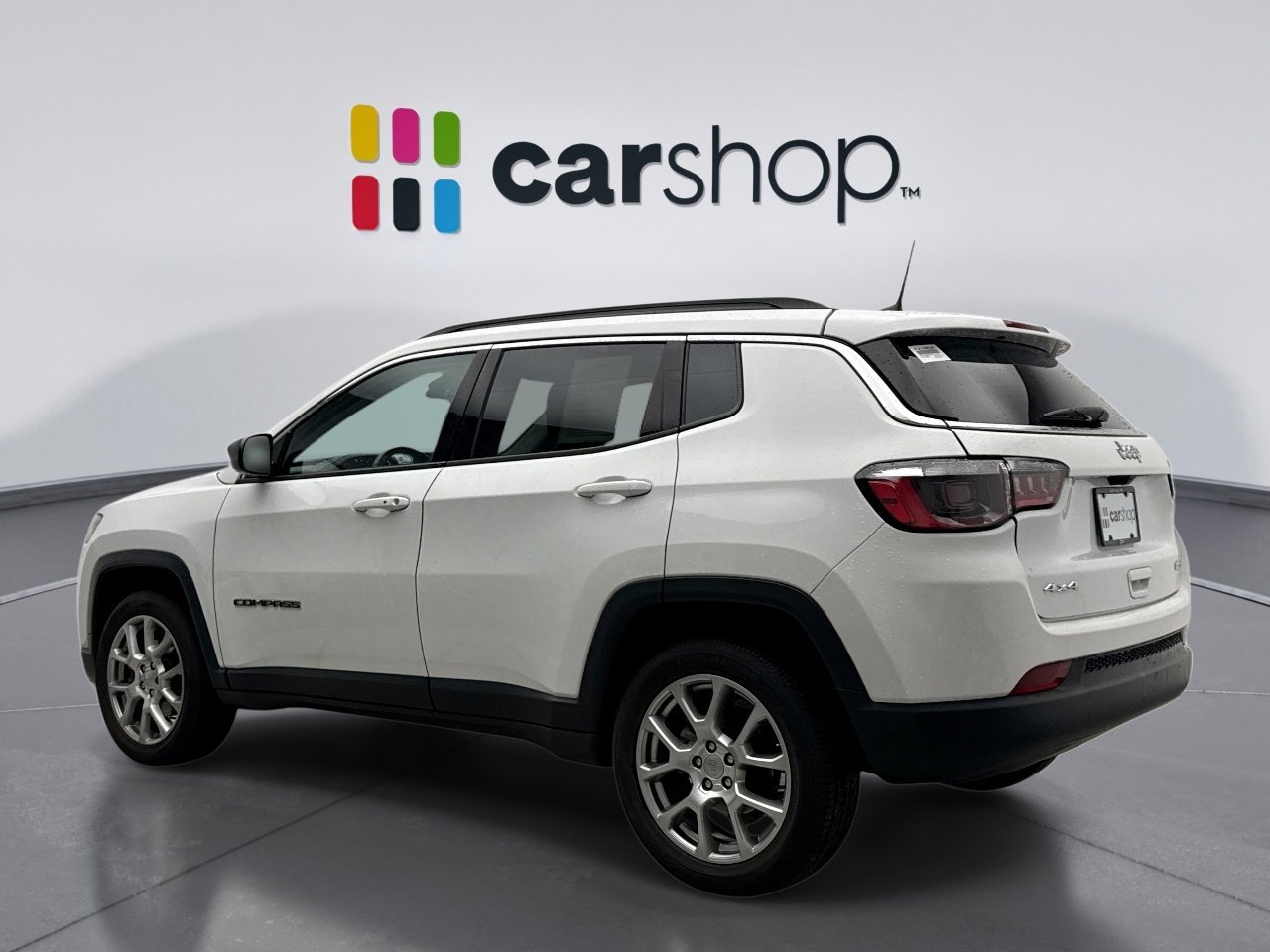 Used 2022 Jeep Compass Latitude image 3
