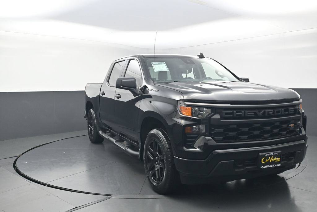 Used 2022 Chevrolet Silverado 1500 Custom AWD/4WD image 4