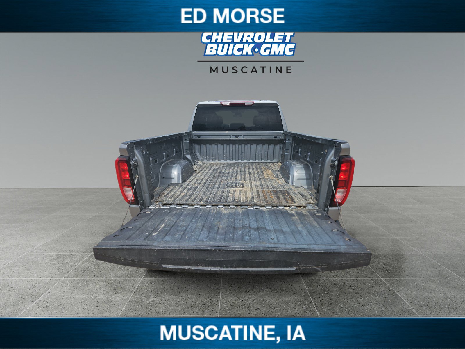 Used 2023 GMC Sierra 1500 SLE w/ Enhanced Capability Package AWD/4WD image 18