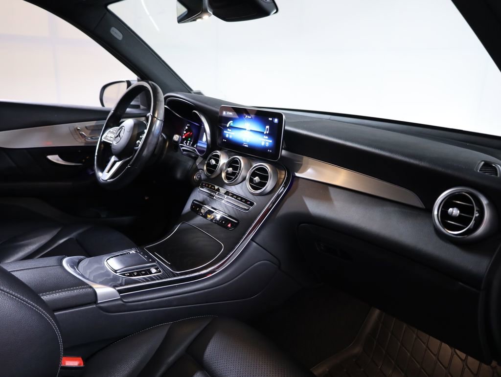 Used 2022 Mercedes-Benz GLC 300 4MATIC image 49
