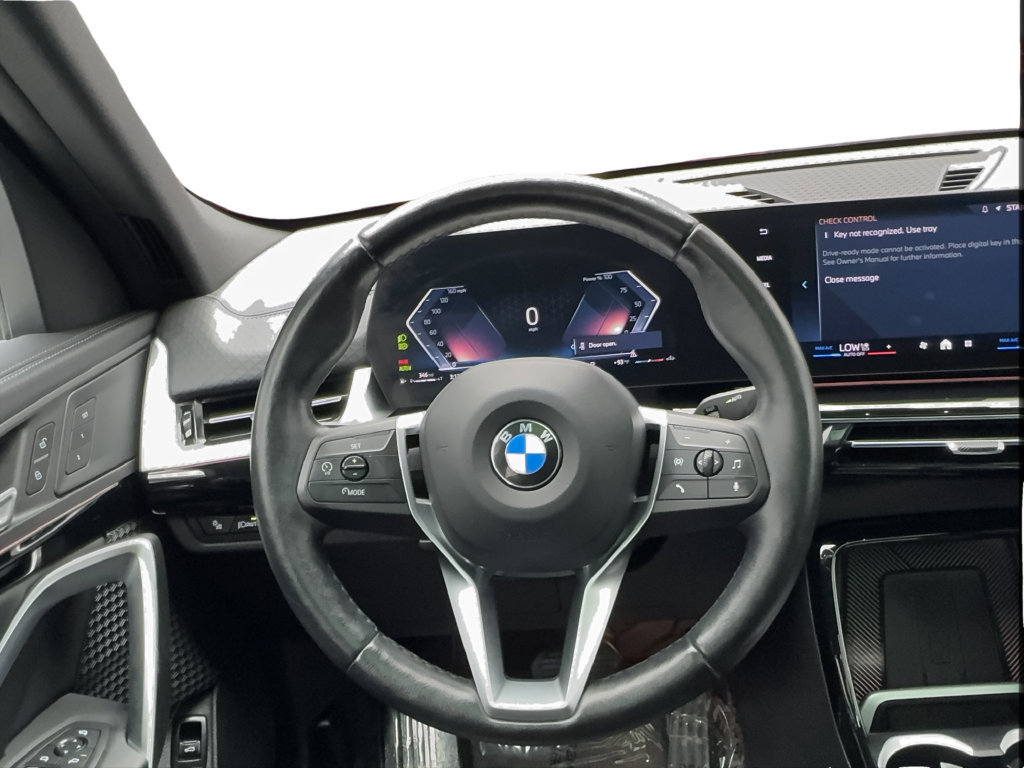 Used 2025 BMW X2 xDrive28i AWD/4WD image 39