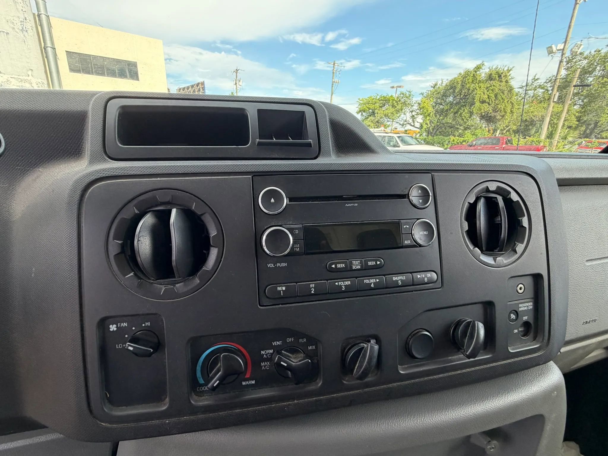 Used 2019 Ford E-350 and Econoline 350 Super Duty w/ Power Windows & Locks Group RWD image 10