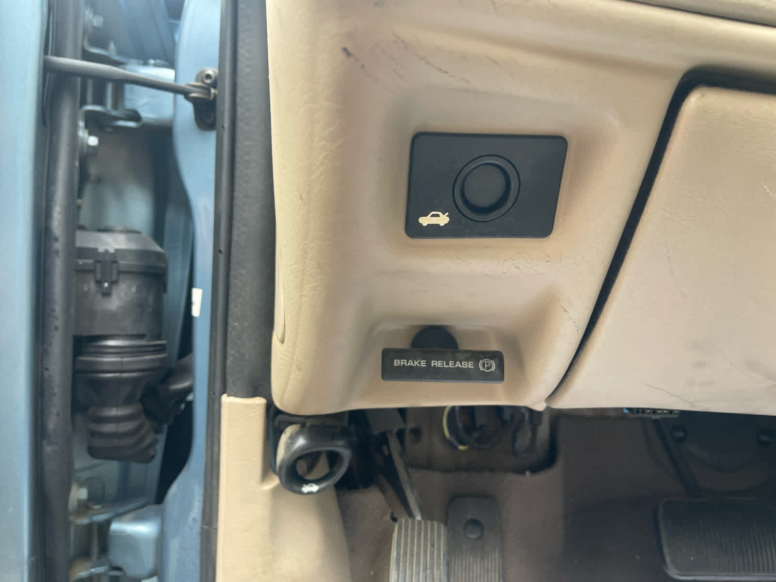 Used 2005 Ford Taurus SE FWD image 22