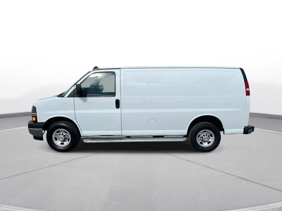 Used 2024 Chevrolet Express 2500 w/ Driver Convenience Package image 3