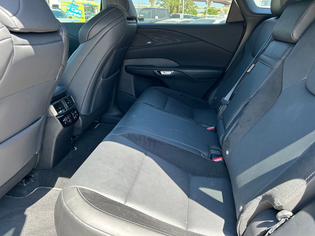 Used 2024 Lexus RX 500h F Sport w/ Convenience Package image 17