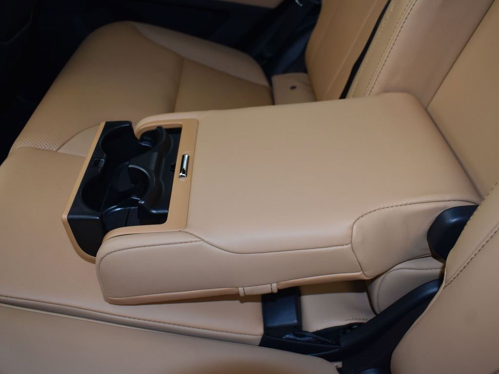 New 2026 Lexus LX 700h Luxury image 20