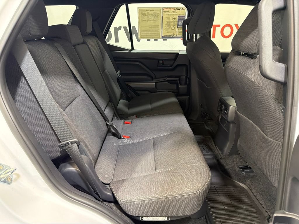 Used 2025 Toyota 4Runner SR5 AWD/4WD image 14