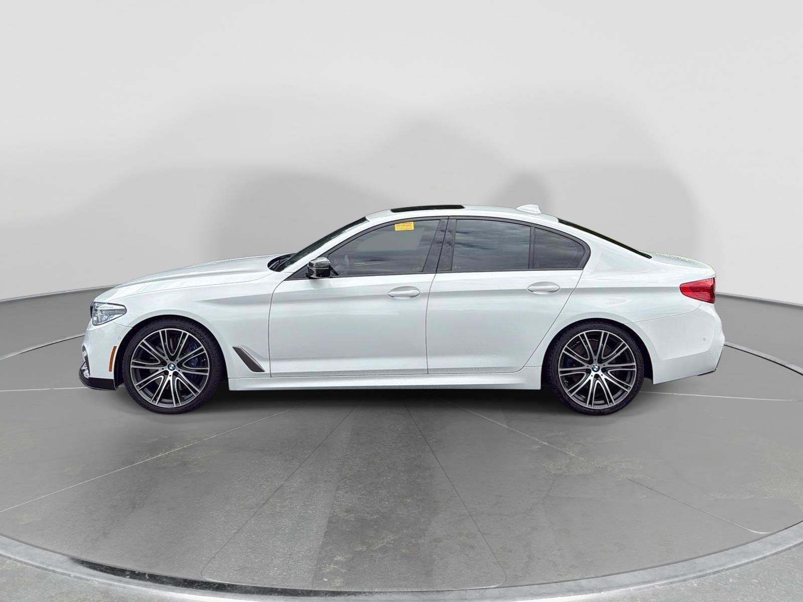Used 2019 BMW M550i xDrive w/ Premium Package 2 AWD/4WD image 2