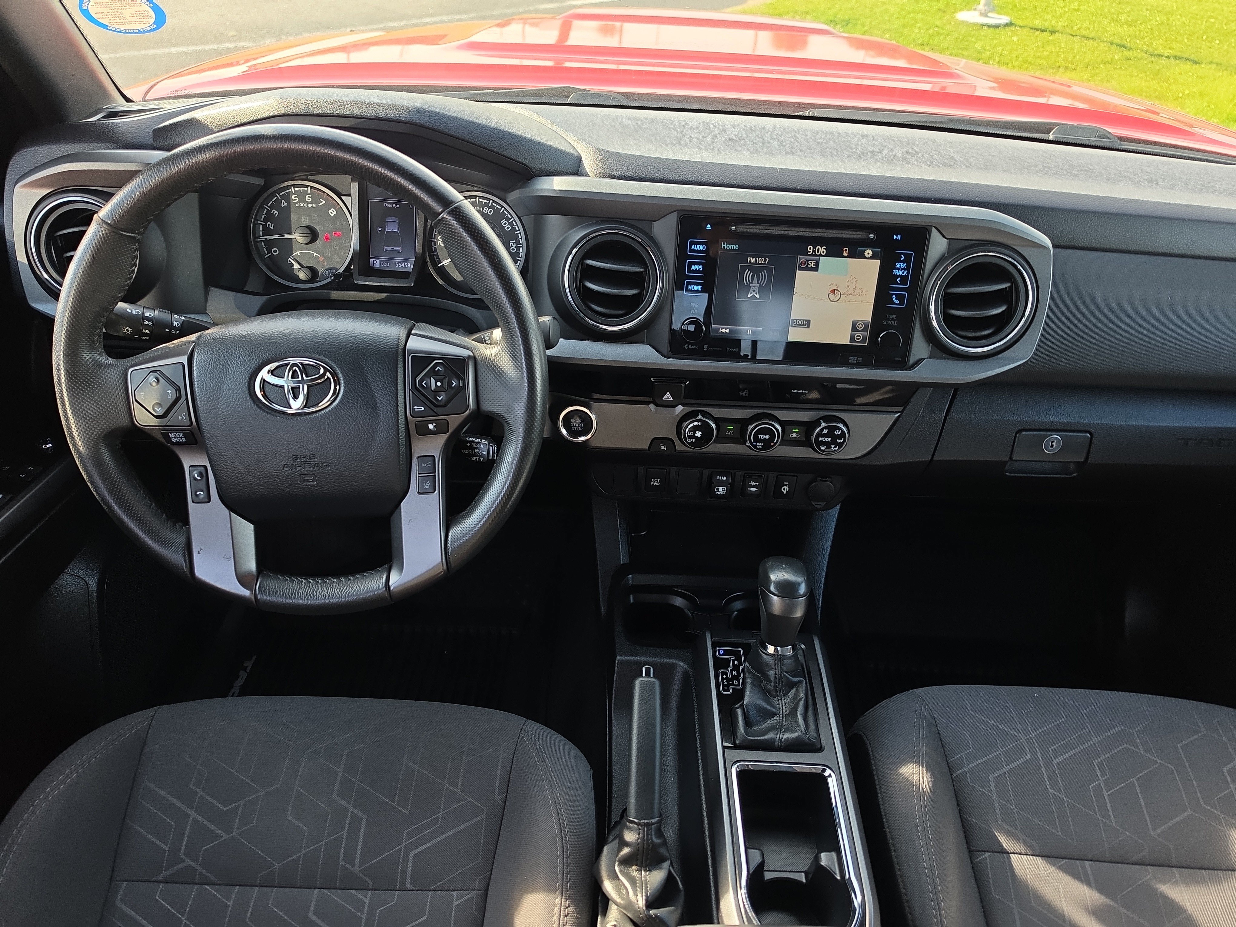 Used 2018 Toyota Tacoma TRD Sport RWD image 8