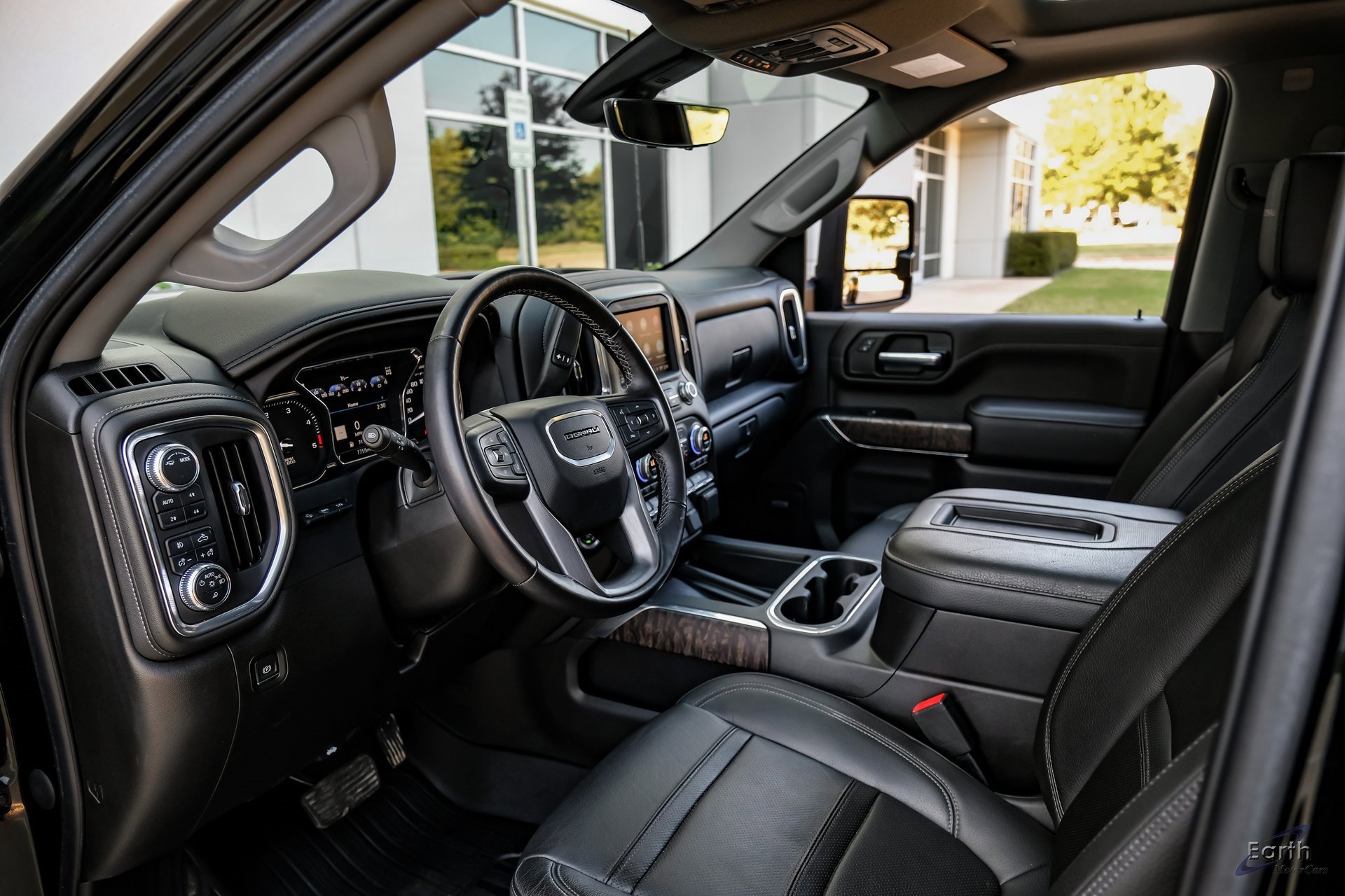 Used 2022 GMC Sierra 3500 Denali w/ Technology Package image 33