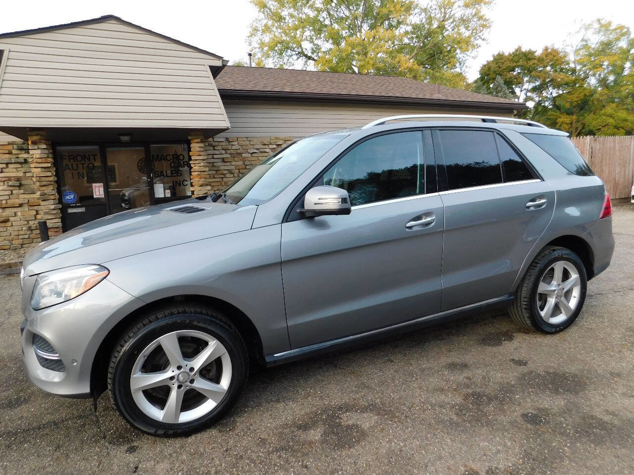 Used 2016 Mercedes-Benz GLE 300d 4MATIC image 5