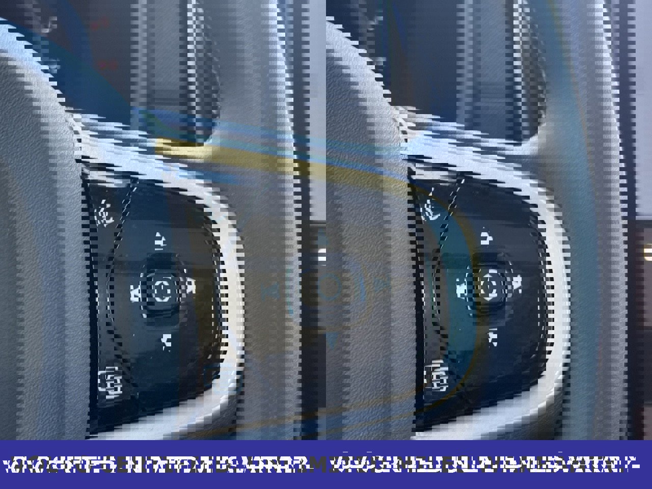 Certified 2025 Volvo XC90 B6 Plus image 18