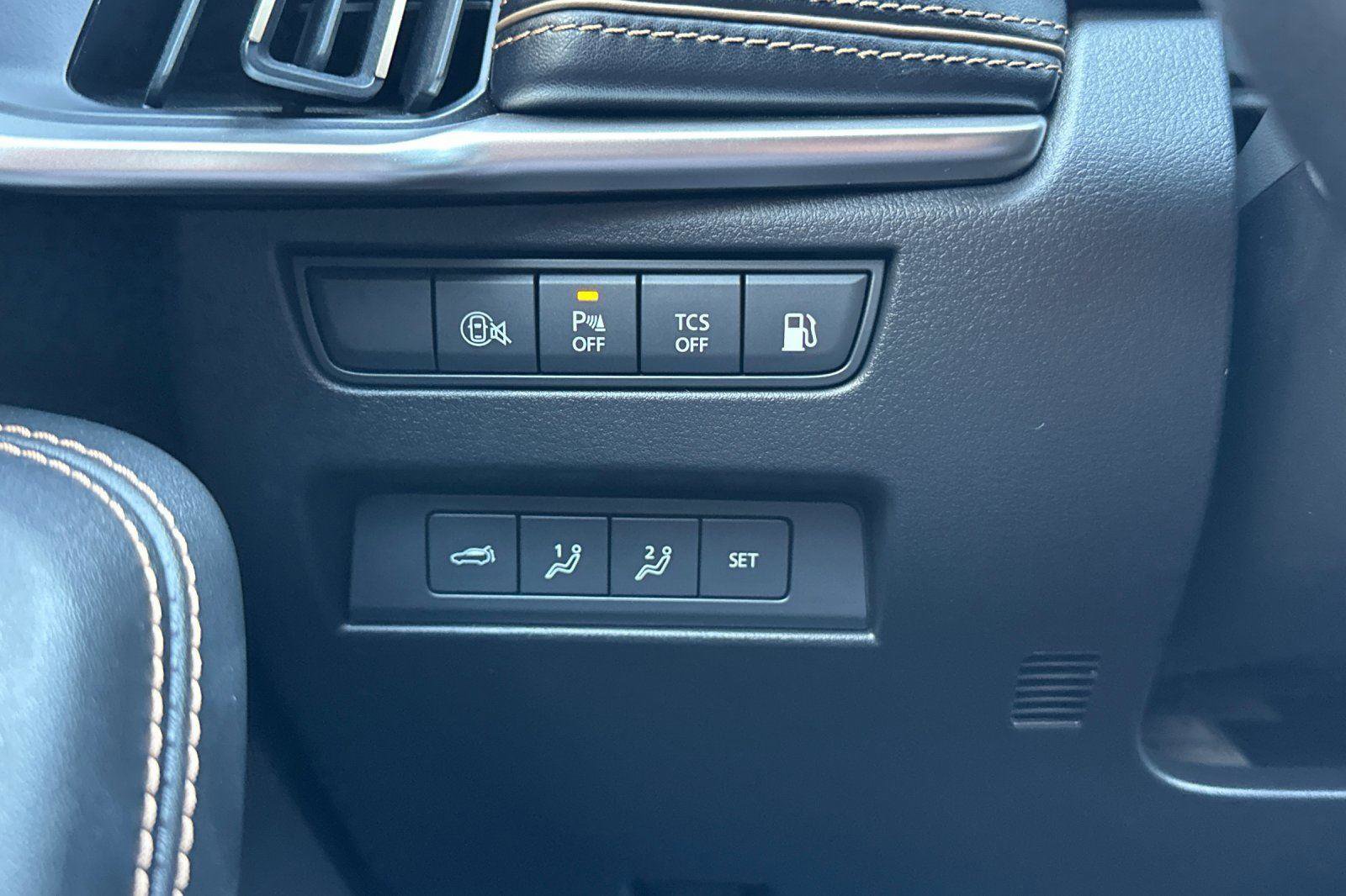 Certified 2025 MAZDA CX-70 Plug-In Hybrid w/ Premium Plus image 29