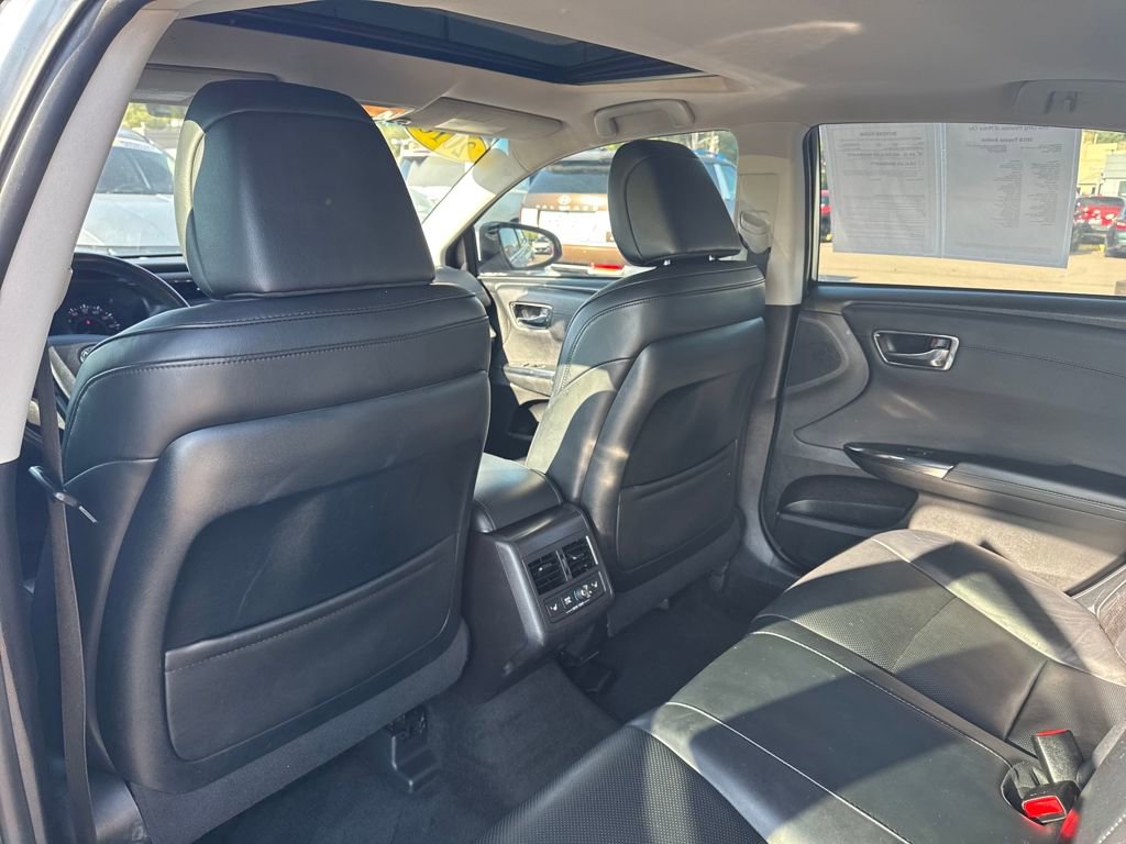 Used 2018 Toyota Avalon Limited w/ All Weather Liner Package image 24