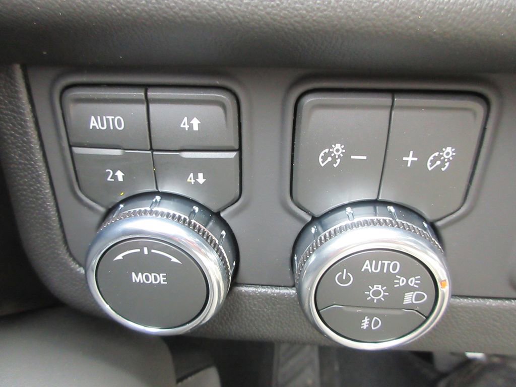 New 2026 GMC Yukon Elevation image 18