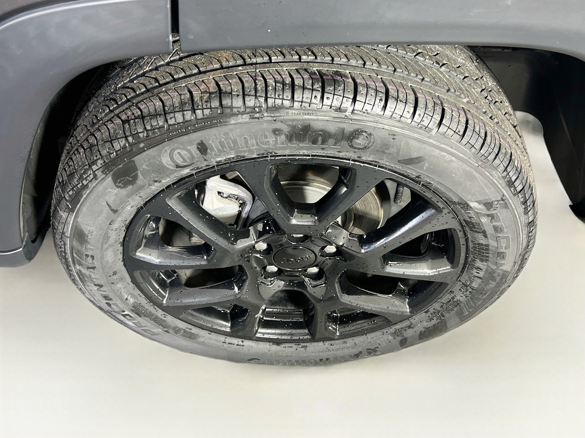 Used 2023 Jeep Compass Latitude w/ Convenience Group AWD/4WD image 29