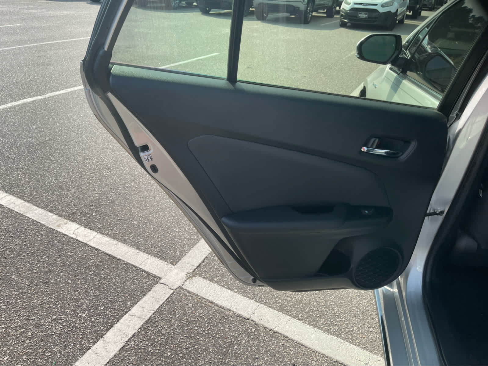 Used 2017 Toyota Prius Four Touring w/ Appearance Package FWD image 19