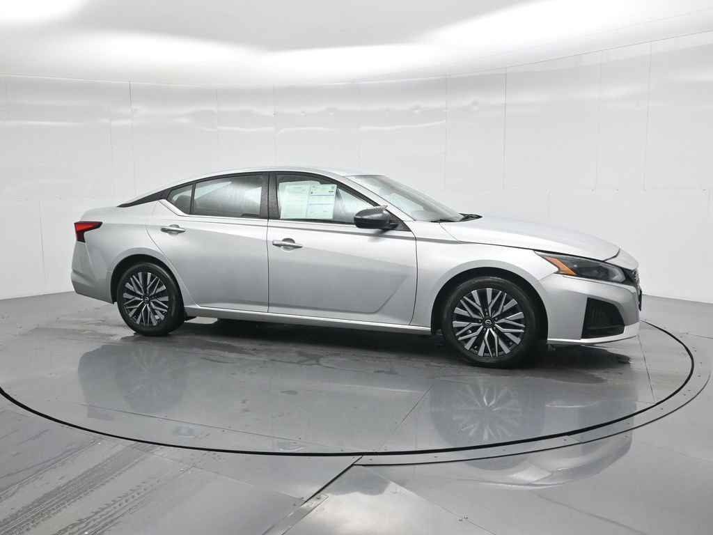 Used 2023 Nissan Altima 2.5 SV image 25